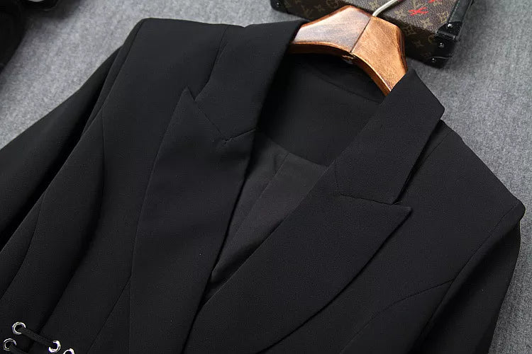 Emili Blazer